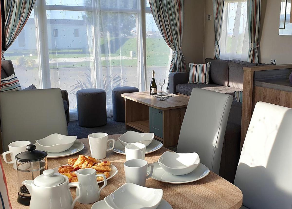 Hendra Park Hotell New Quay Eksteriør bilde